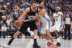 Jokic y Murray guían a Nuggets a victoria 122-116 ante combativos Grizzlies