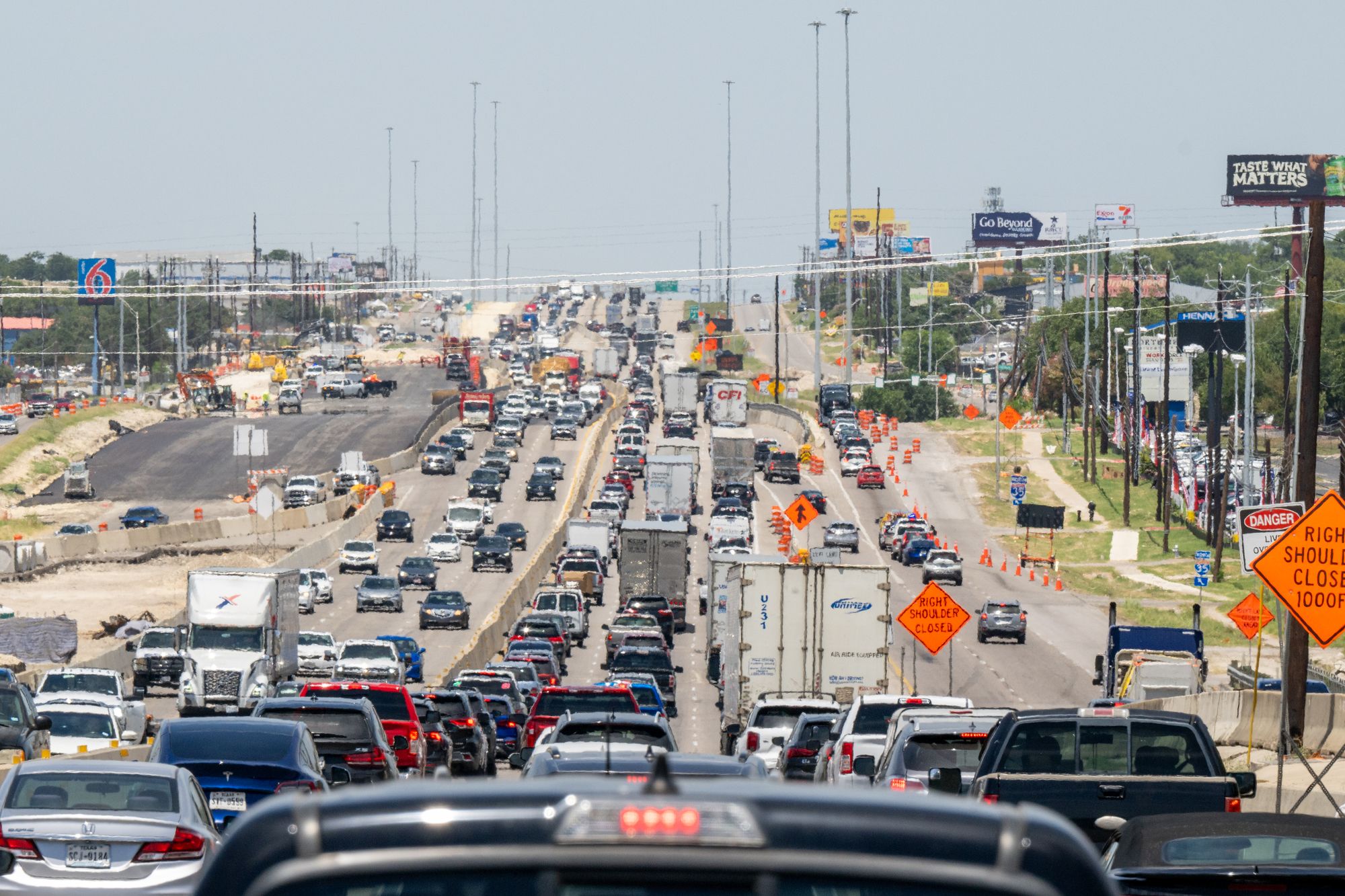 Aseguraron que la revocación eliminará más de 1.3 billones de dólares en costos regulatorios y contribuirá a que los precios de los automóviles “bajen de manera drástica”