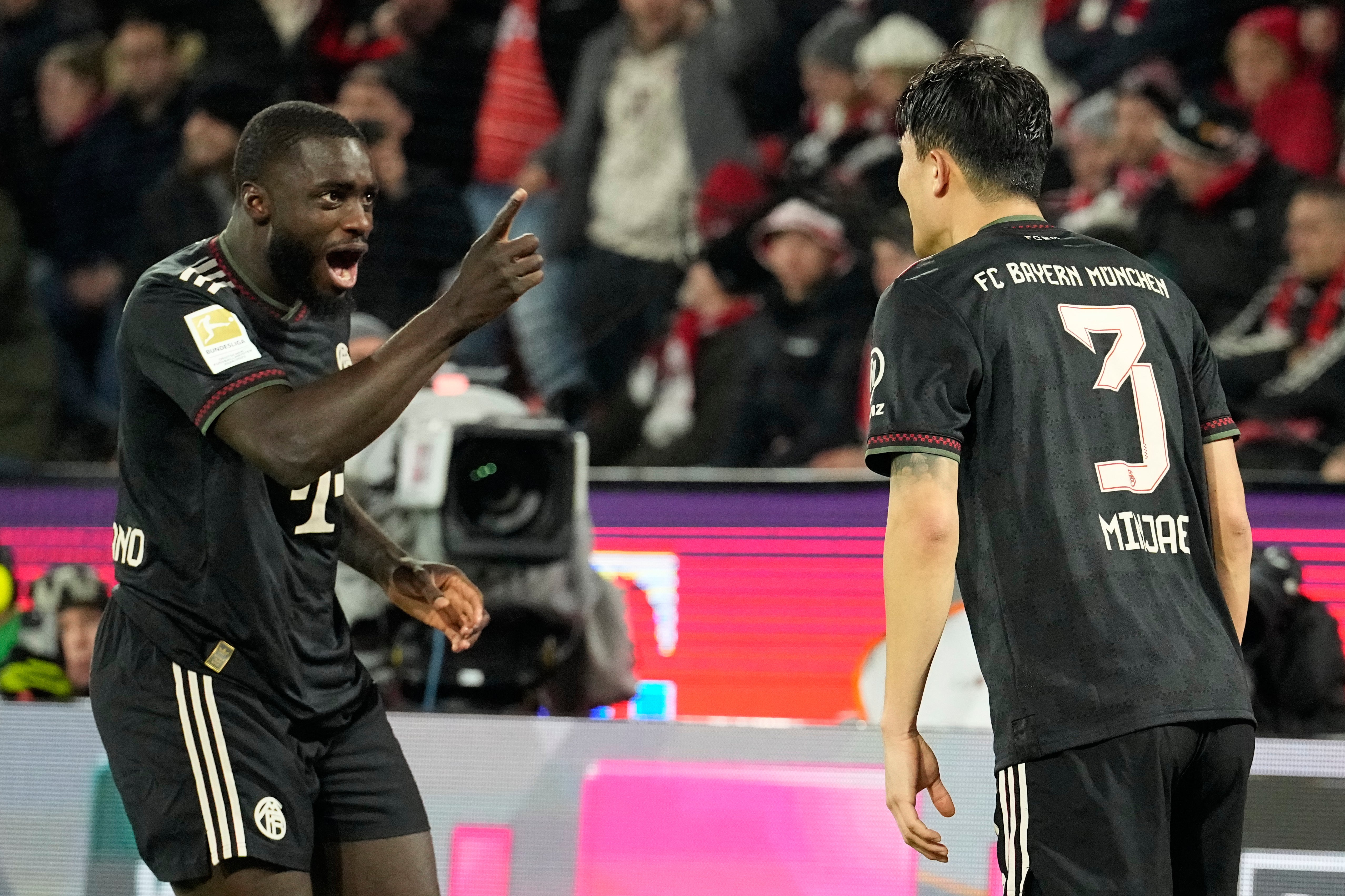 DAYOT UPAMECANO