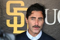 Padres amplían contrato del gerente general A.J. Preller, 2do con más antigüedad tras Cashman