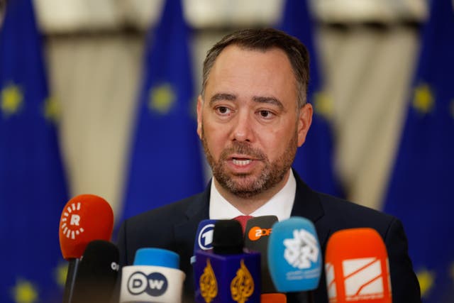 BELGICA-EEUU-CIRCUNCISIONES