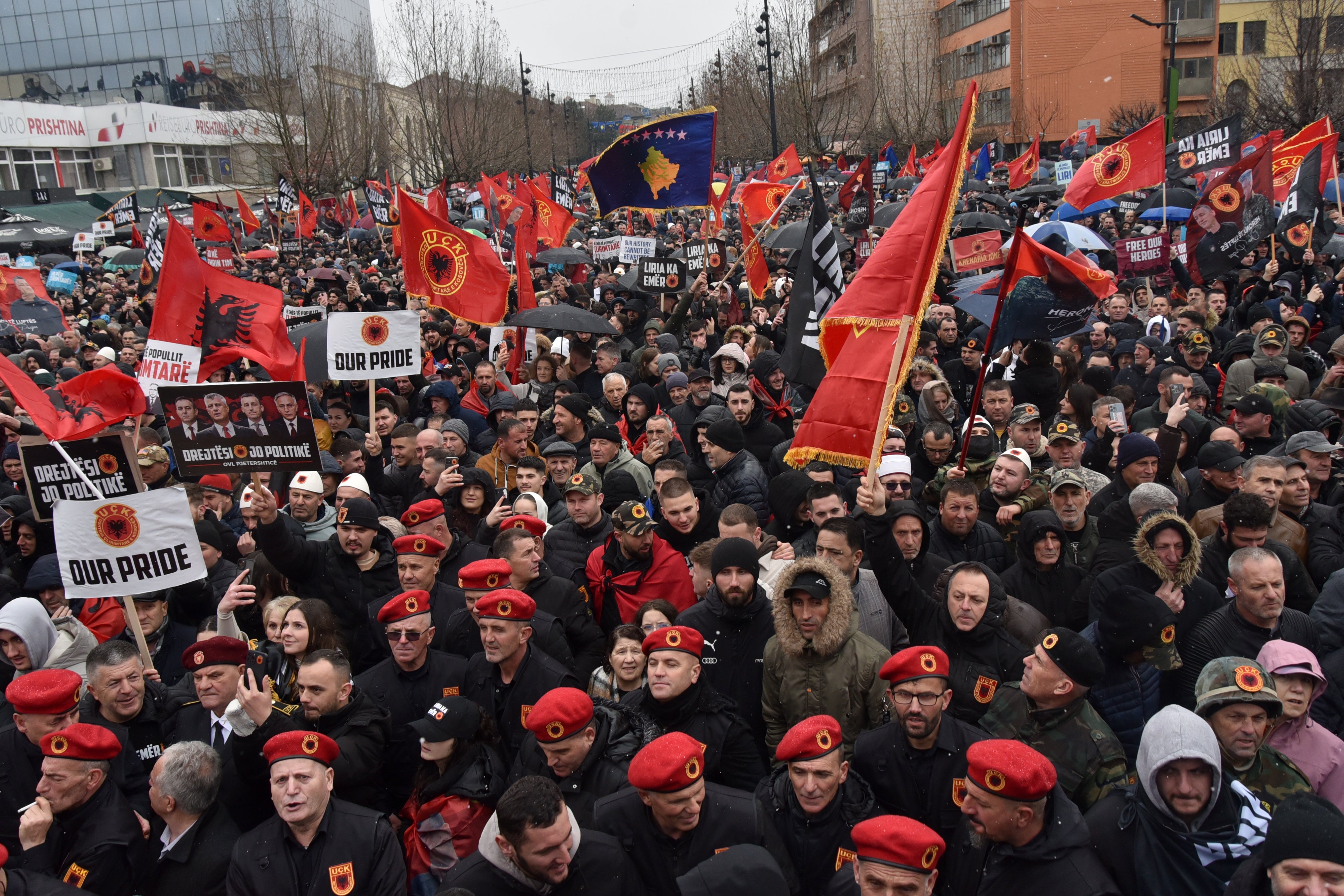 KOSOVO PROTESTA