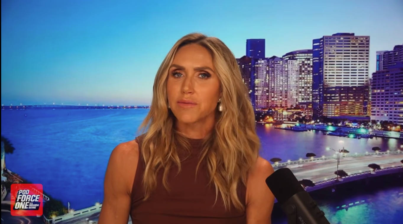<p>Lara Trump, la nuera de Donald Trump, aseguró que el presidente ya tiene listo un mensaje para anunciar la posible existencia de vida alienígena</p>