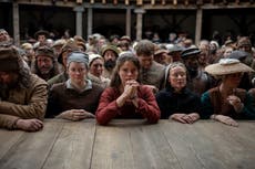 Jessie Buckley y Paul Mescal hallan el poder emocional de "Hamnet"