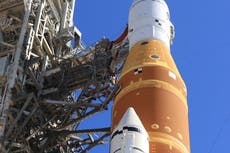 NASA planea primera misión lunar de Artemis para marzo, tras prueba de carga exitosa