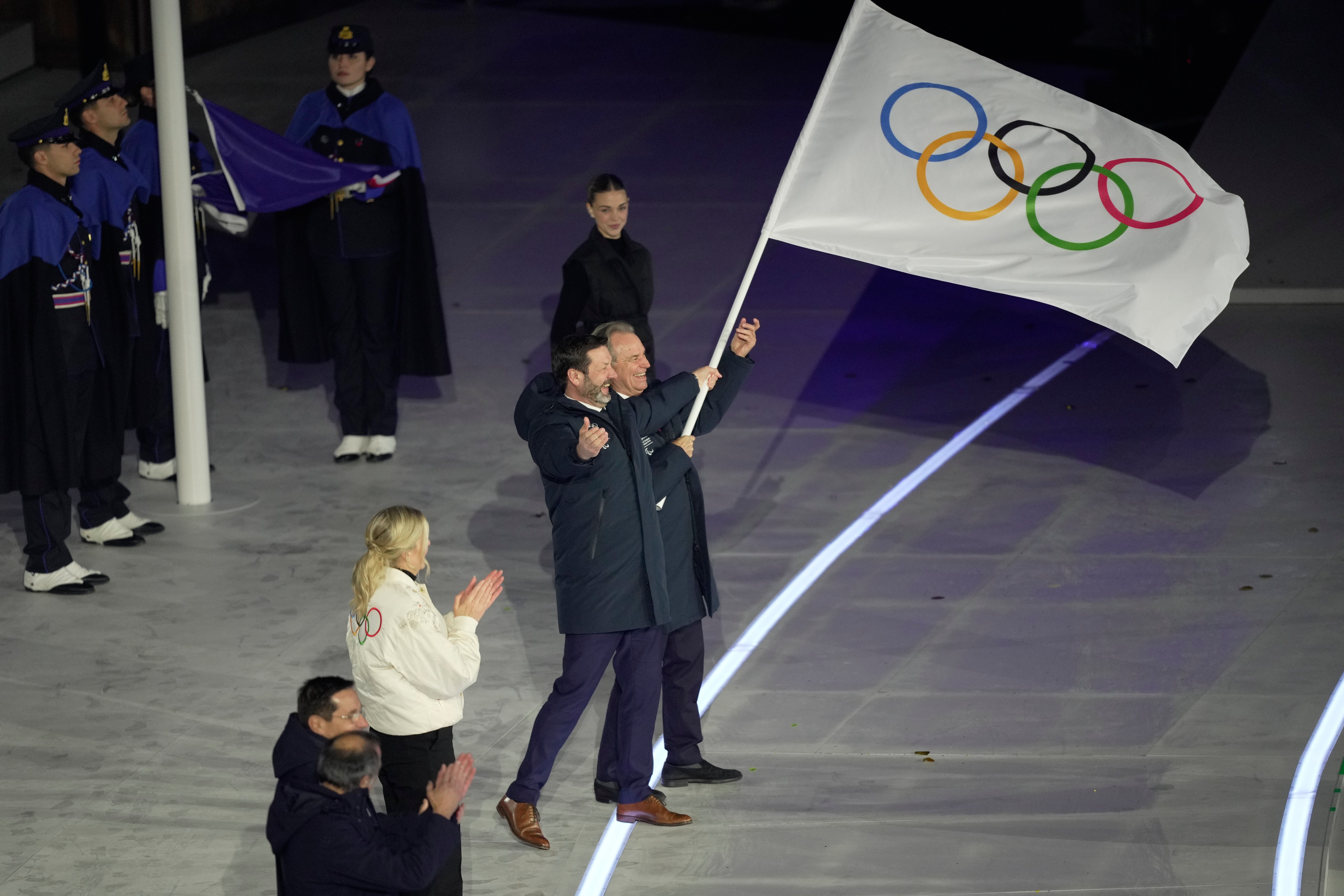 MILÁN-CORTINA-CLAUSURA