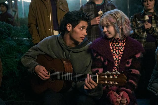 <p>Noah B. Taylor, que interpretaba a Bruno, el interés amoroso de Enid, no volverá a 'Merlina' en la tercera temporada</p>