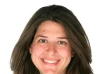 Indignación contra profesora por citar “estereotipo racista” en reunión virtual