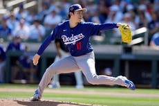 Roki Sasaki permite tres carreras en su primera salida de primavera con los Dodgers