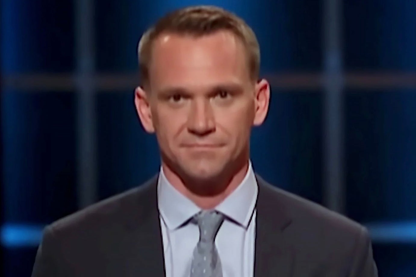 Robert Edwards fue detenido tras ser acusado de recibir material que muestra abusos sexuales a menores