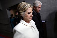 Hillary Clinton niega conocer los delitos de Epstein ante Congreso