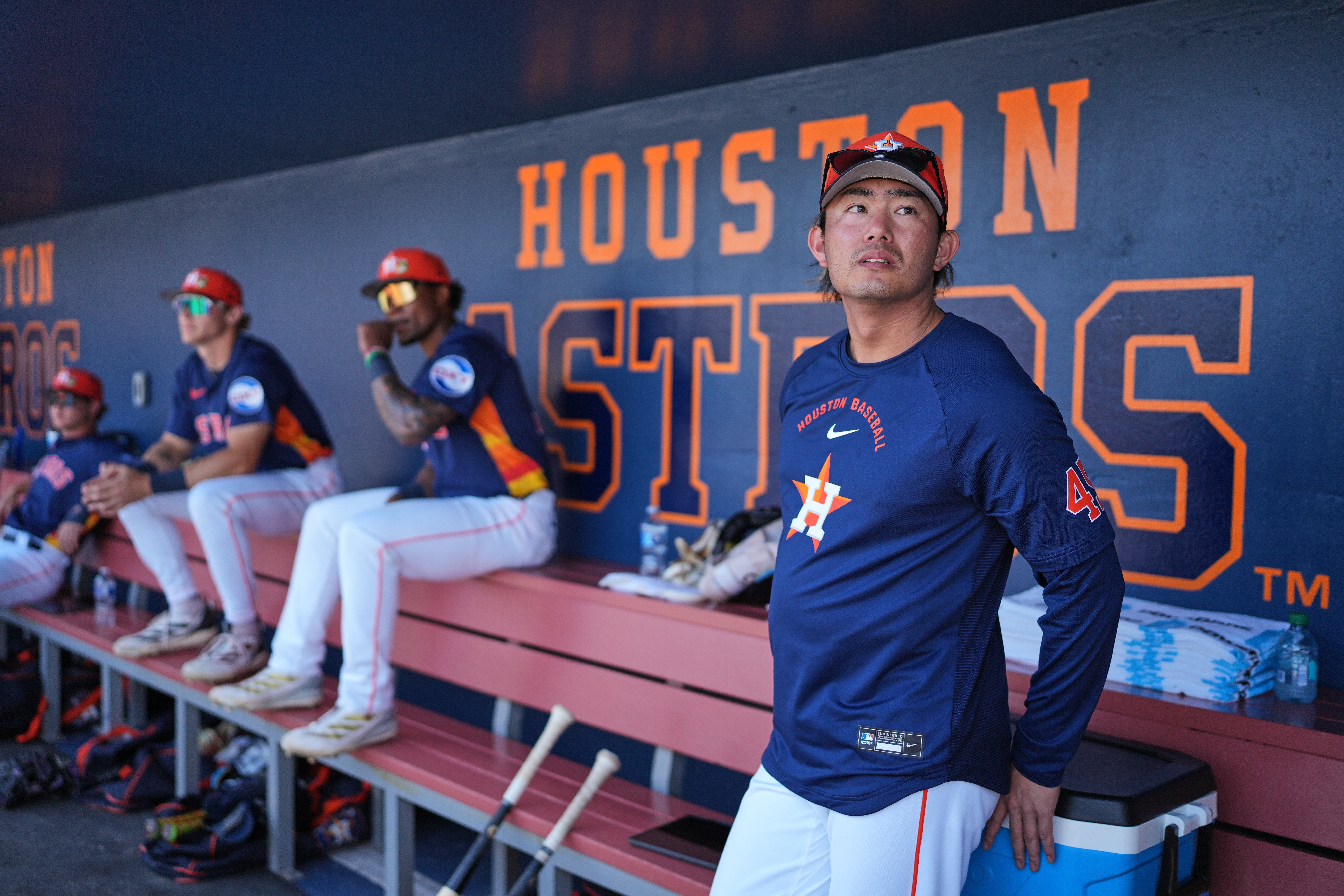 Imai lanza entrada sin carreras y recibe un pelotazo en su debut de exhibición con Astros