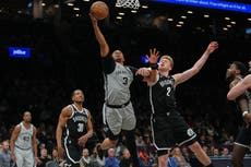 Spurs consiguen su undécima victoria seguida al superar 126-110 a Nets