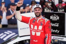 NASCAR vuelve a las carreras en ruta: Reddick en la pole y va por historia ante SVG