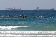 Fuerte alza en el petróleo luego que ataques en Oriente Medio afectan el suministro mundial