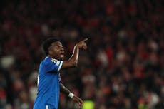 Infantino sugiere expulsar a jugadores por taparse la boca en una confrontación