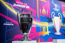 Tottenham veta a 3 aficionados por saludos nazis en Alemania en la Champions