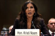 Noem culpa a ‘manifestantes violentos’ por caos en operativos de ICE ante el Senado