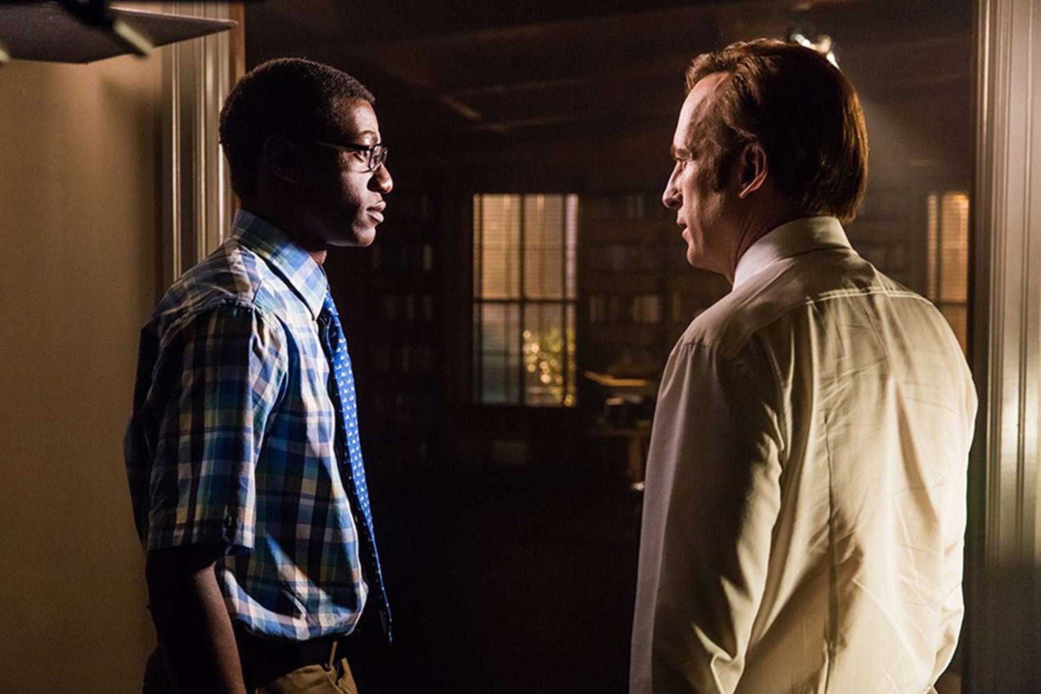 Love dijo que su coprotagonista Bob Odenkirk (derecha) era “un gran tipo y muy trabajador”