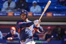Fractura en el dedo pone en duda al dominicano Jeremy Peña para el día inaugural con los Astros