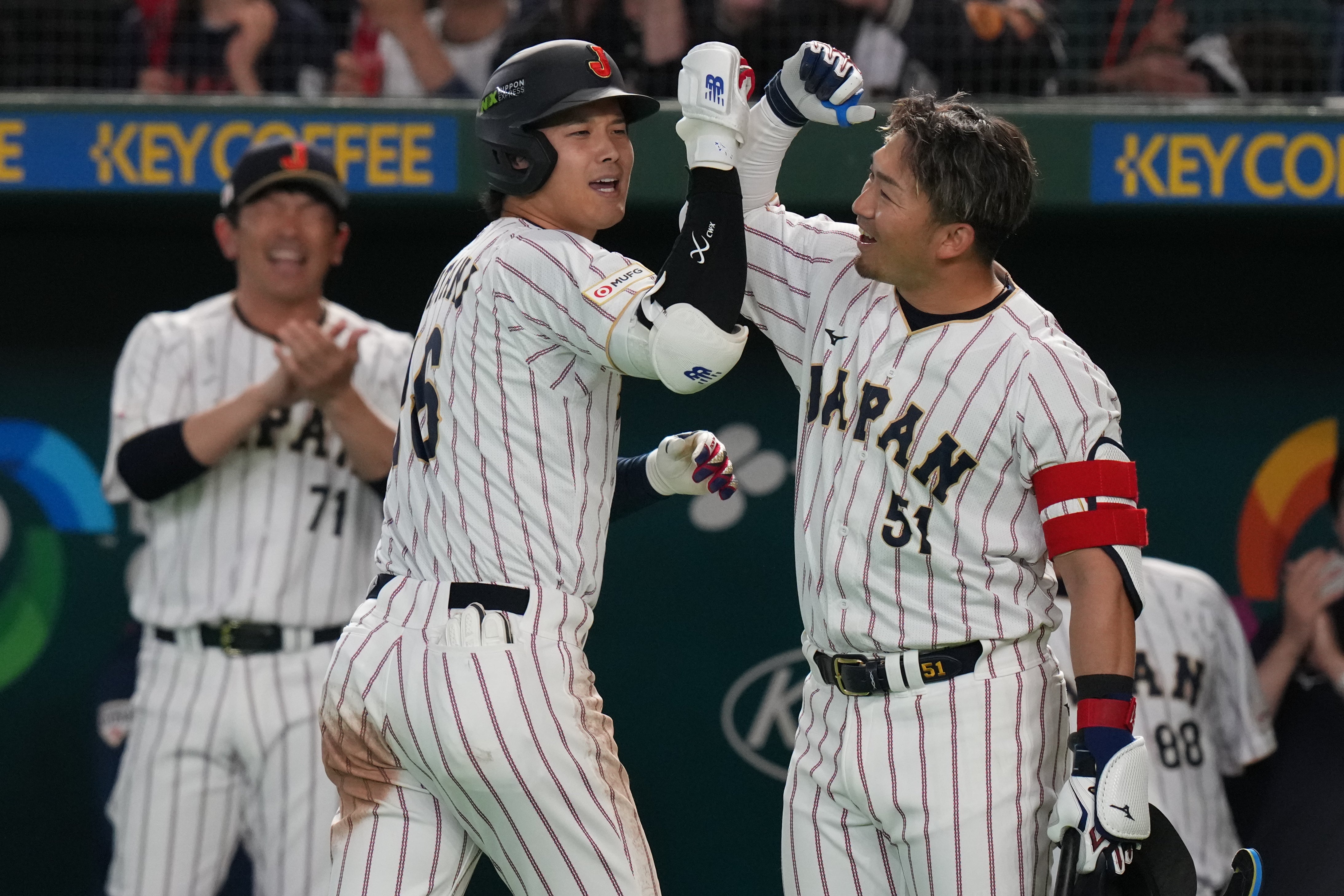 Japón supera 8-6 a Corea del Sur con 2 jonrones de Suzuki y uno de Ohtani en el Clásico Mundial