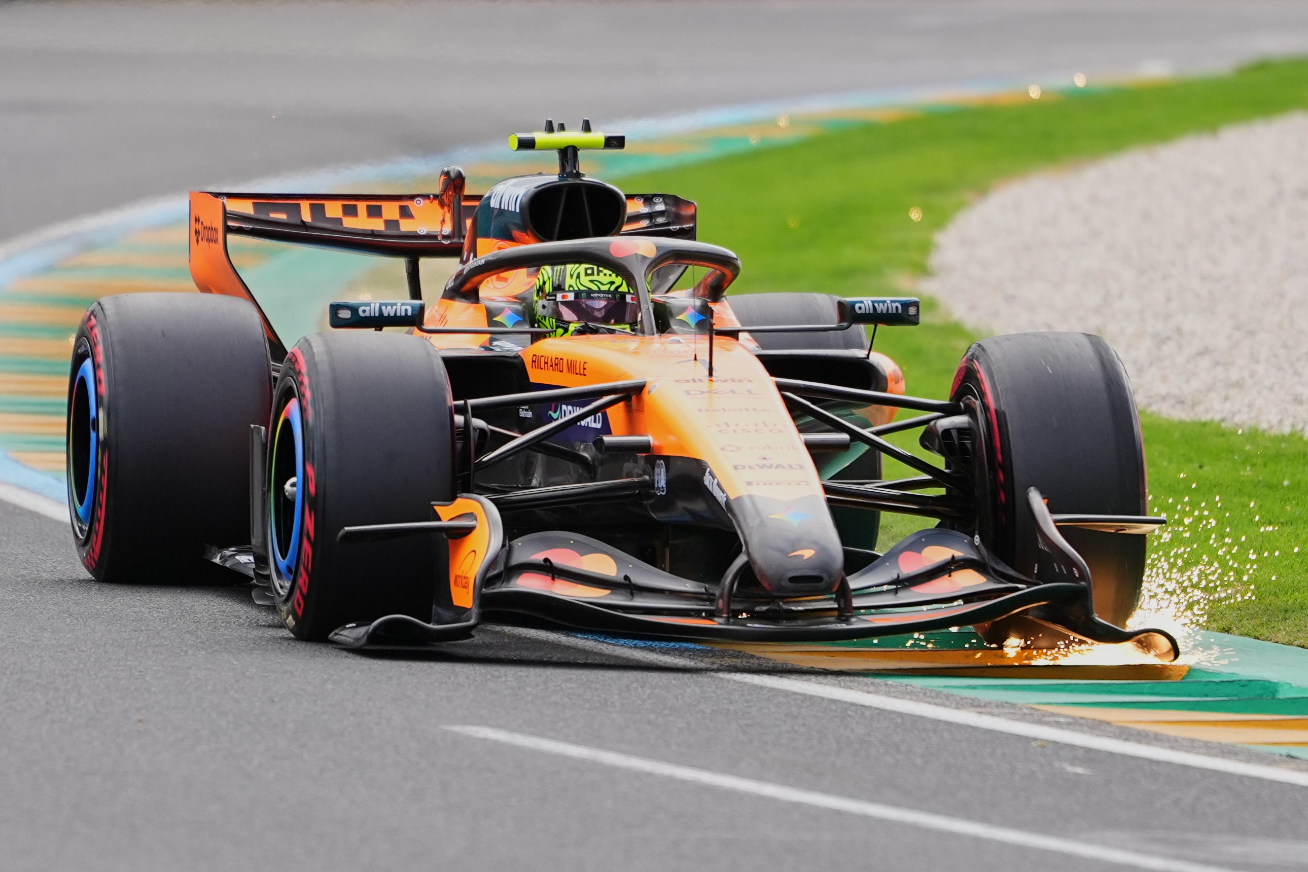 Norris frustrado con el nuevo McLaren y saldrá sexto en el GP de Australia