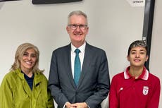 Otras 2 integrantes de la selección femenina de fútbol de Irán reciben asilo en Australia