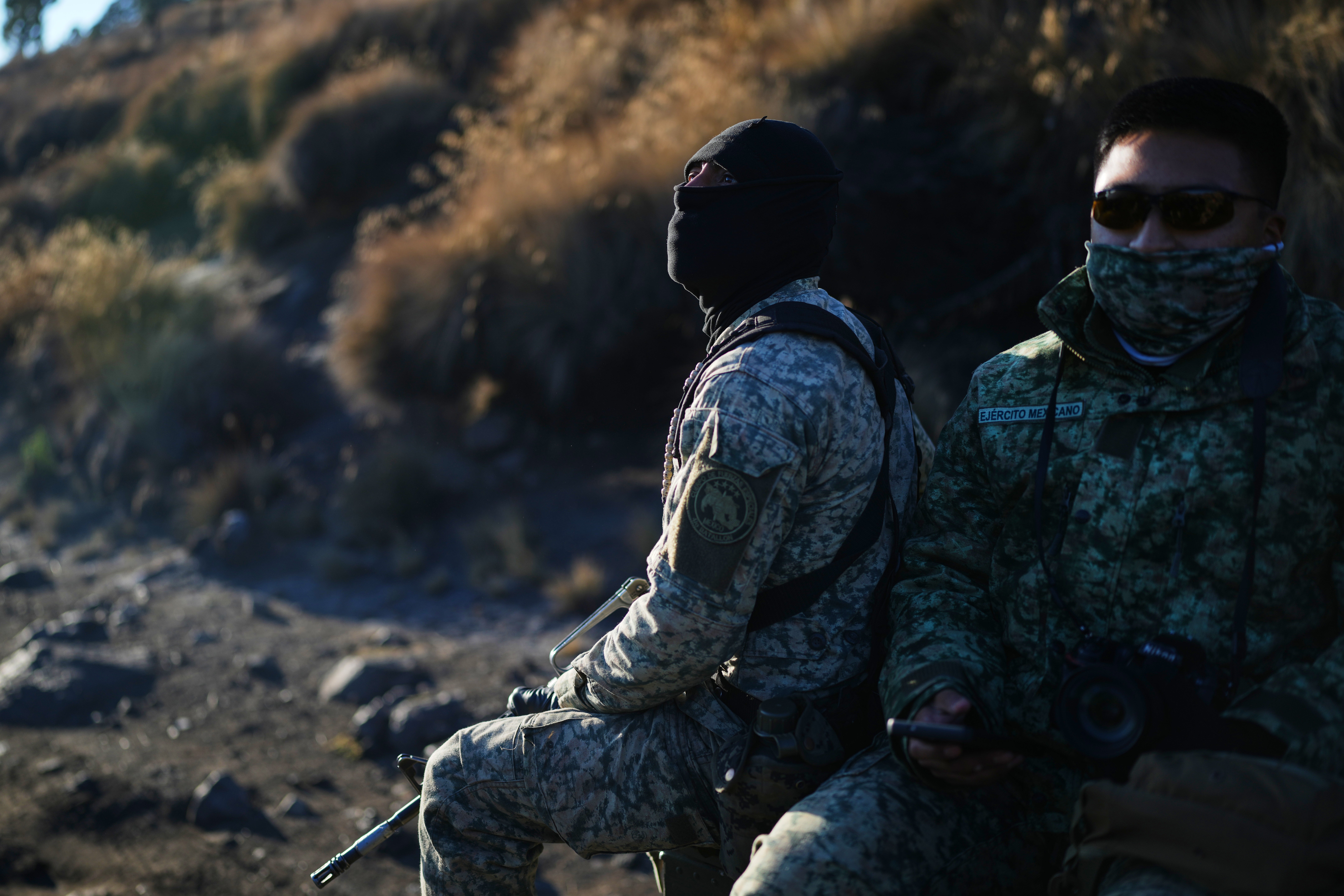 MÉXICO-EJÉRCITO-MURCIÉLAGOS