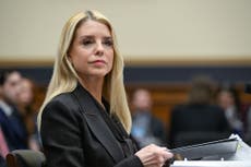 Pam Bondi bajo presión: Congreso pide que declare por caso Epstein