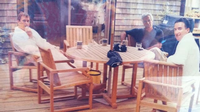 <p>Se cree que esta es la primera fotografía conocida de los tres hombres juntos</p>