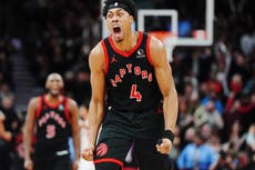 Una remontada furiosa de Raptors corta la racha de cuatro victorias de los Suns