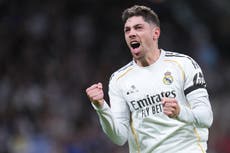 Valverde mantiene su racha goleadora con el Madrid, que arrolla 4-1 al Elche