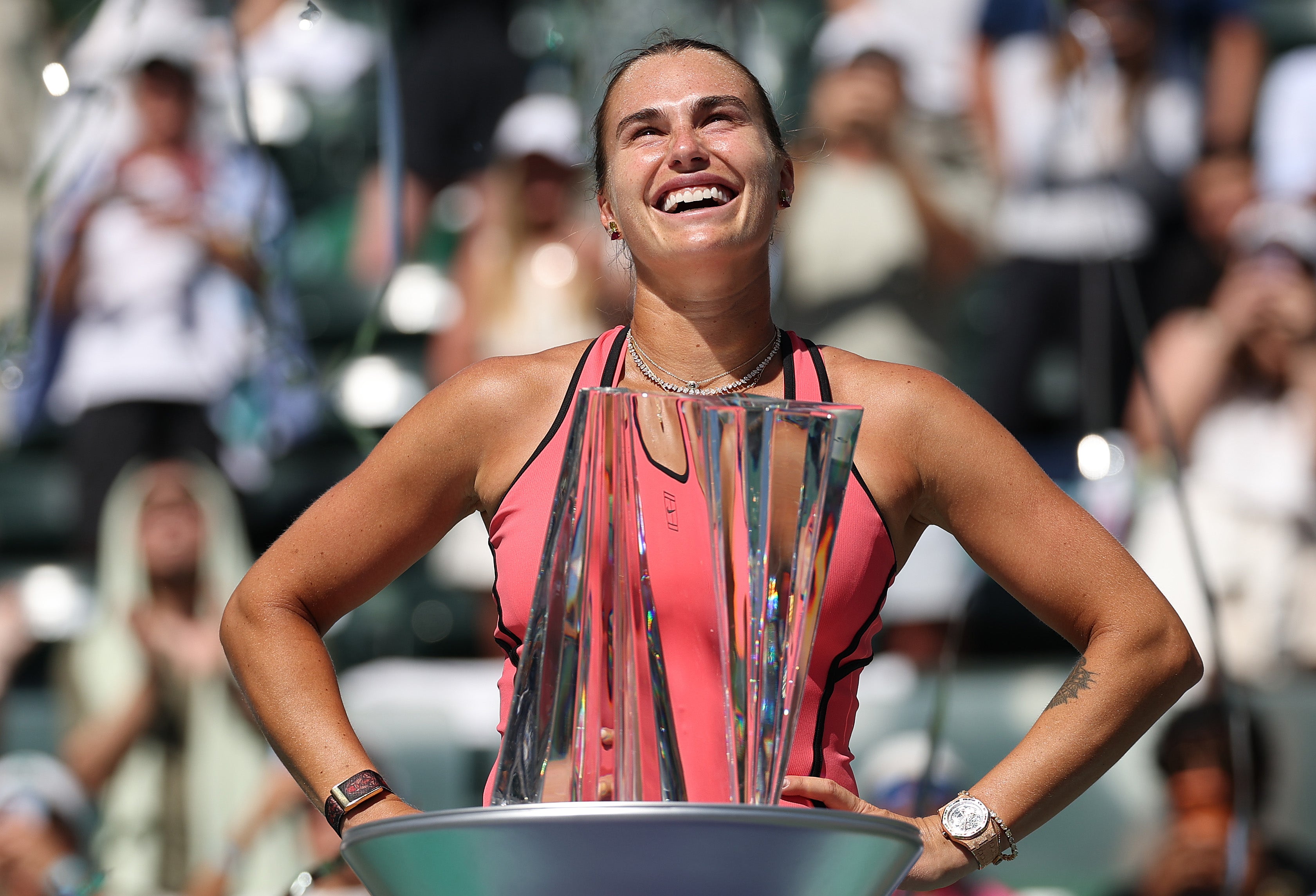 Aryna Sabalenka celebra su primer título en Indian Wells con su victoria contra Elena Rybakina