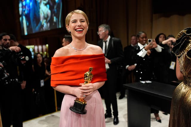 <p>Jessie Buckley ganó el Oscar a mejor actriz</p>