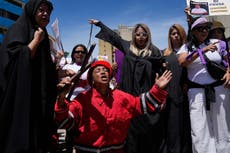 Familiares exigen libertad de presos vinculados con petrolera venezolana bajo Ley de Amnistía