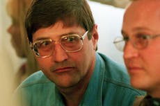 Notorio comandante policial sudafricano declara en audiencia sobre crímenes del apartheid