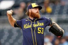 Brandon Woodruff evita ir a la lista de lesionados y abrirá el 5to juego de Cerveceros