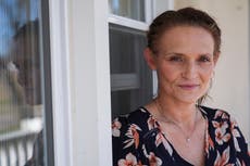 Lo que hombres y mujeres piensan sobre género y salario, según nueva encuesta AP-NORC