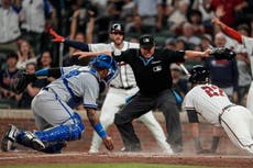 Los Bravos vencen 6-0 a los Reales en el juego inaugural con 3 jonrones y 6 entradas de Sale