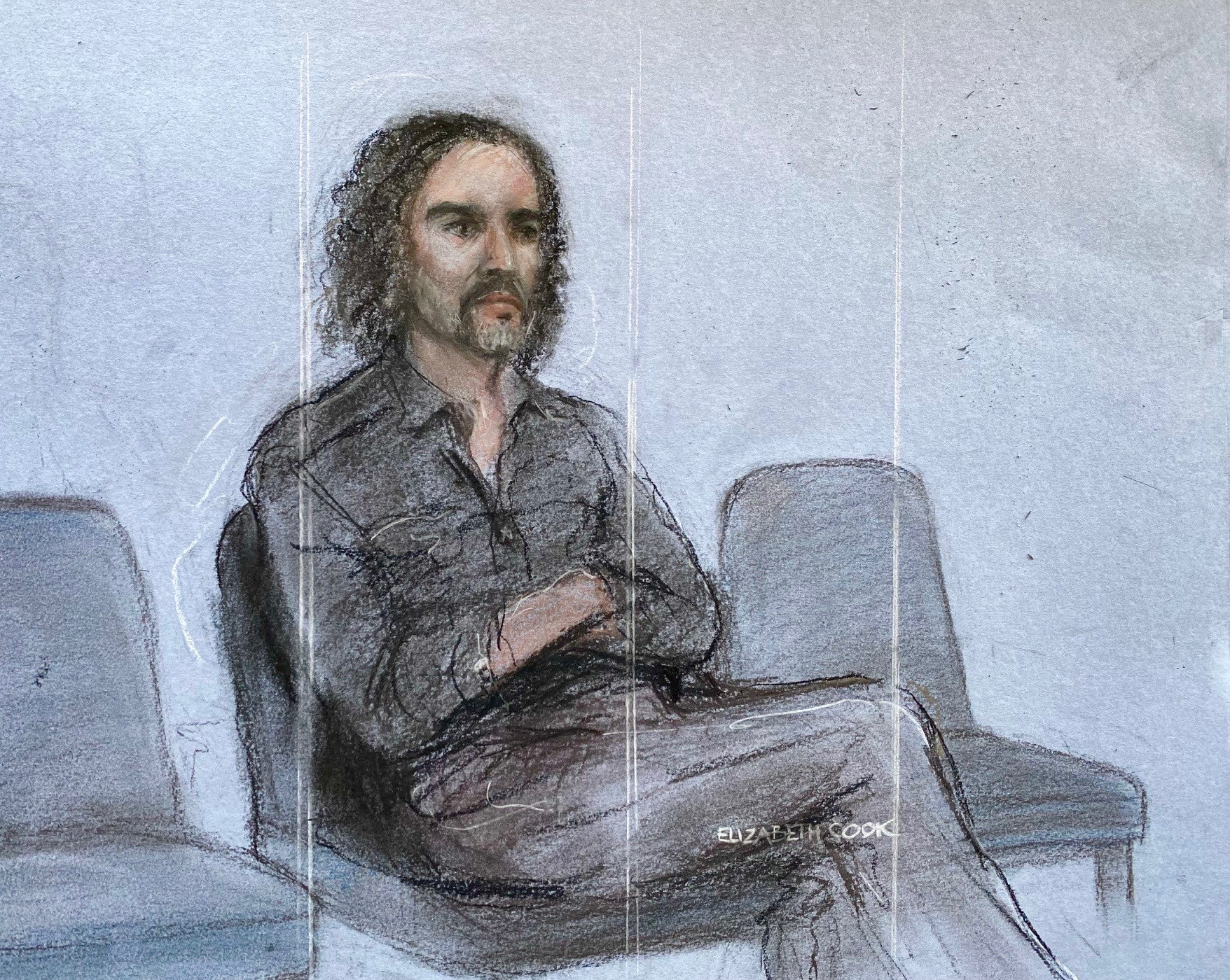 Un retrato de artista judicial muestra a Russell Brand durante su comparecencia ante el Tribunal de Magistrados de Westminster en mayo
