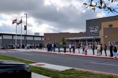 Alumno balea a profesora y luego se suicida en una secundaria de Texas, según autoridades