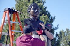 Para los seguidores de César Chávez, una pregunta dolorosa: ¿qué hacer con su legado?