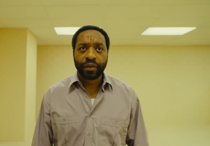 Backrooms es un espacio liminar ficticio que alberga una sucesión de habitaciones inquietantes y vacías en las que se esconden criaturas hostiles