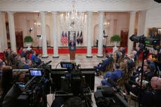 Irán lanza misiles contra Israel y vecinos del golfo mientras Trump habla de frenar la guerra