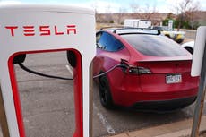 Ventas de Tesla se recuperan un poco tras boicots, pero no cumplen expectativas