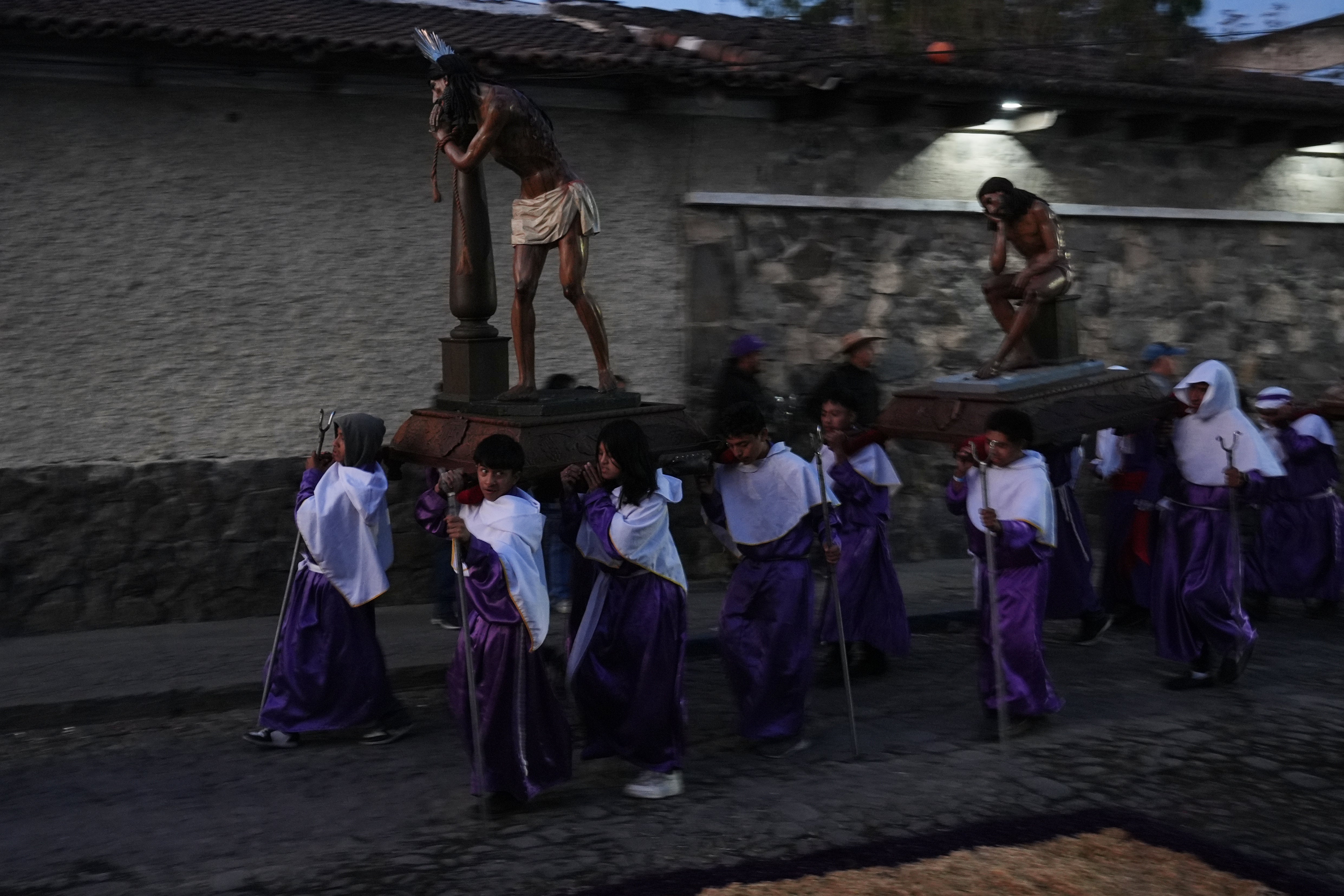 AMN-GEN LATINOAMÉRICA-VIERNES SANTO