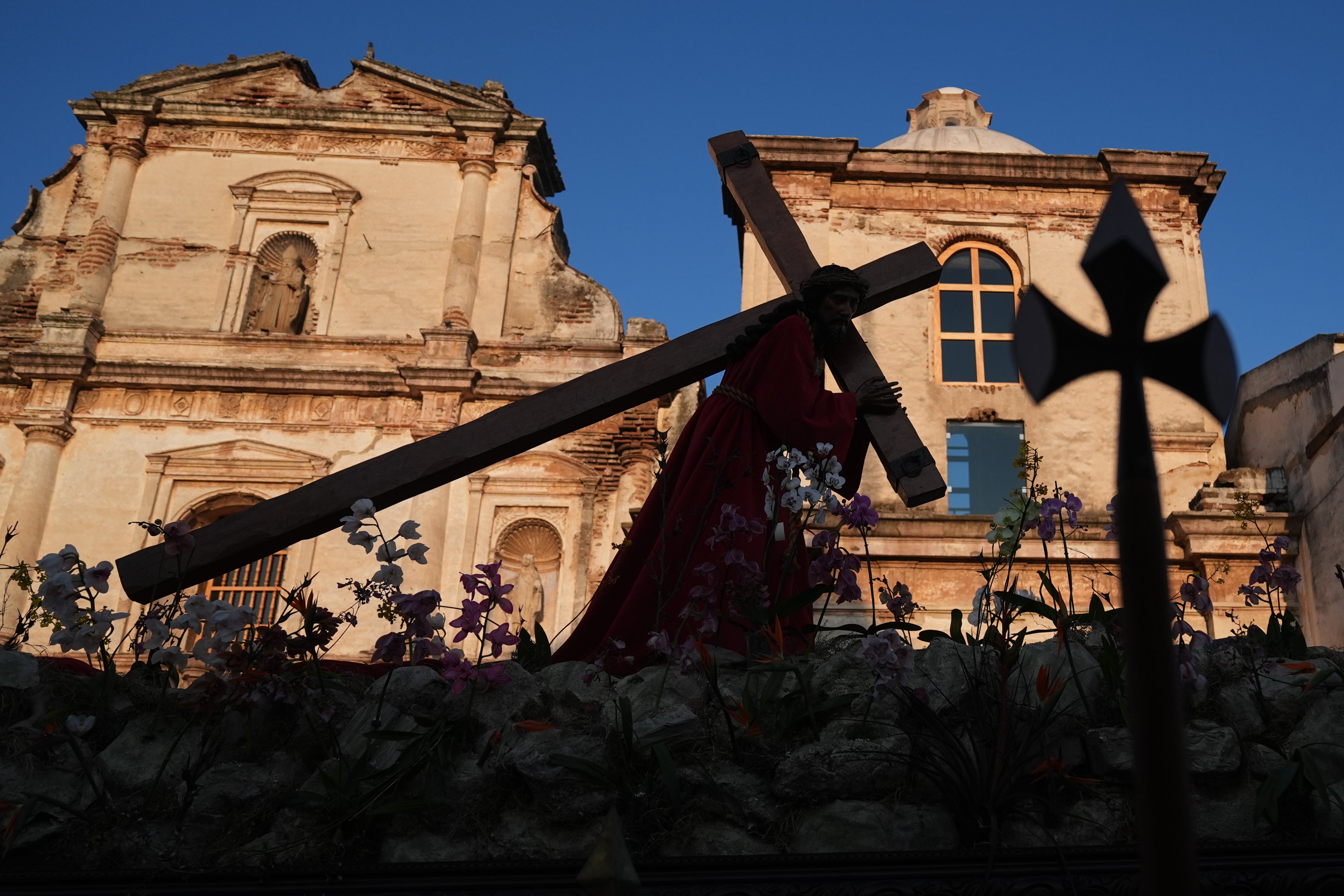 AMN-GEN LATINOAMÉRICA-VIERNES SANTO