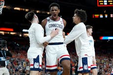 UConn llega a su 3er partido por el título nacional en 4 temporadas al vencer a Illinois 71-62