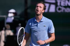 Medvedev destroza su raqueta 7 veces en derrota 6-0, 6-0 ante Berrettini en Montecarlo