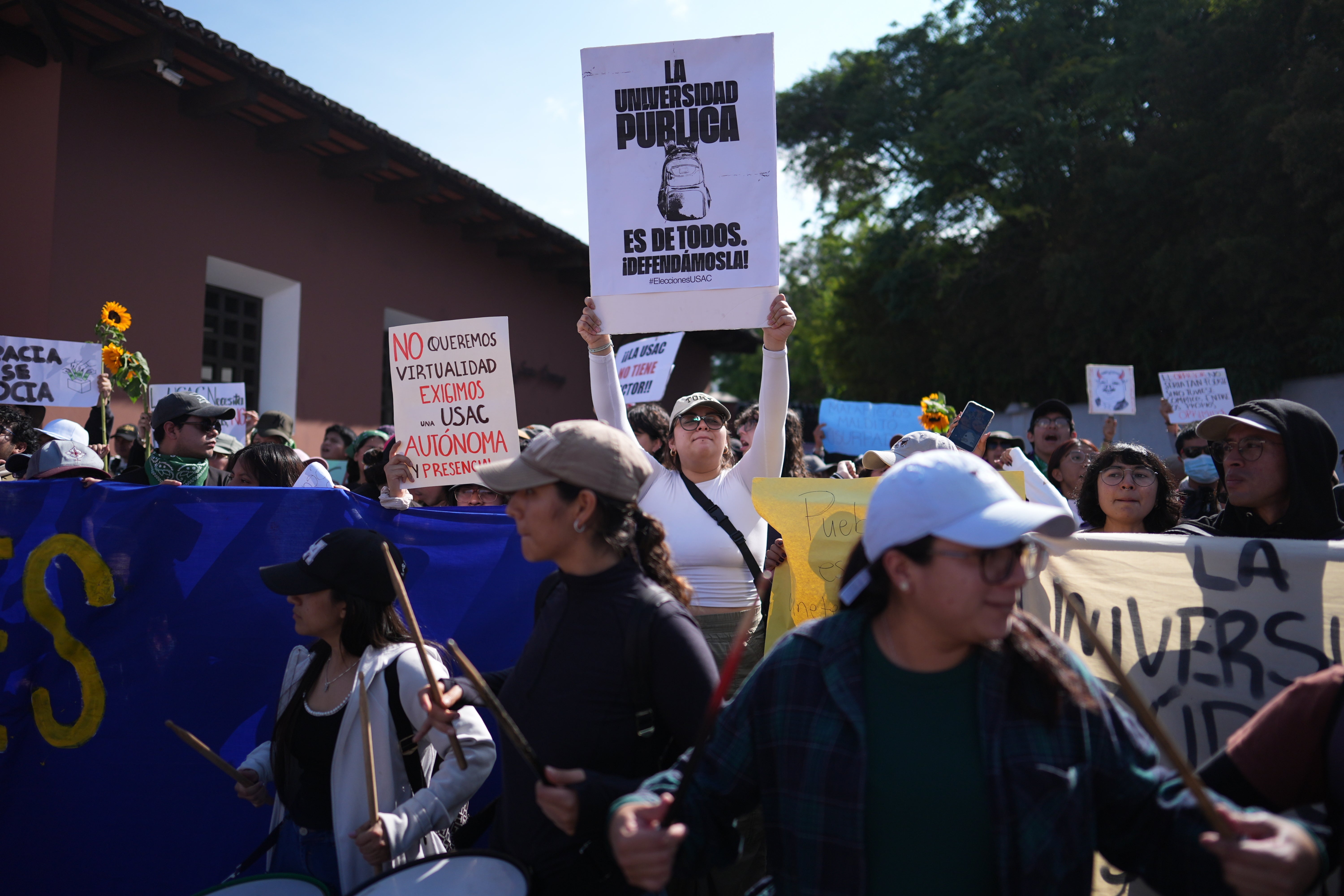 GUATEMALA-UNIVERSIDAD